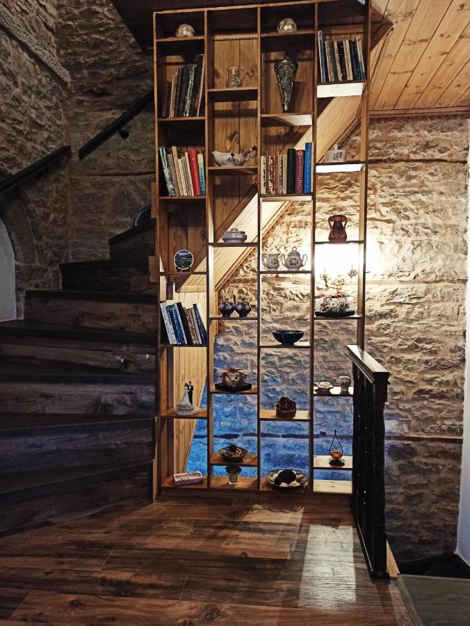 Hotel Praga Gjirokastër Buitenkant foto