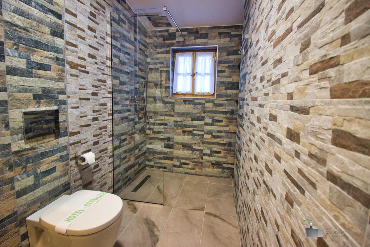 Hotel Praga Gjirokastër Buitenkant foto