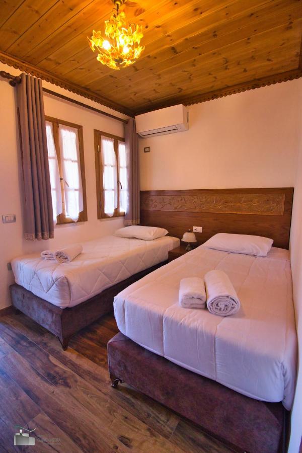 Hotel Praga Gjirokastër Buitenkant foto