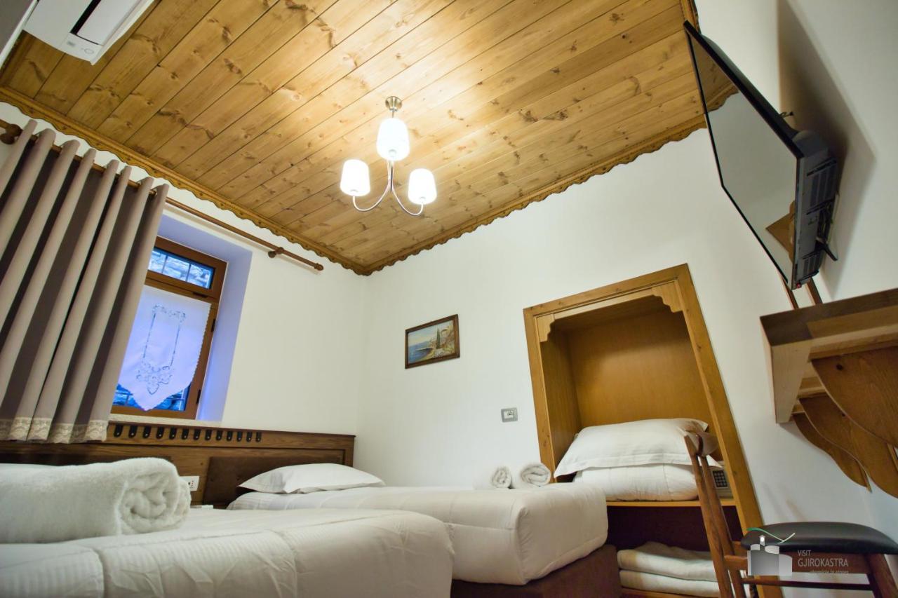 Hotel Praga Gjirokastër Buitenkant foto