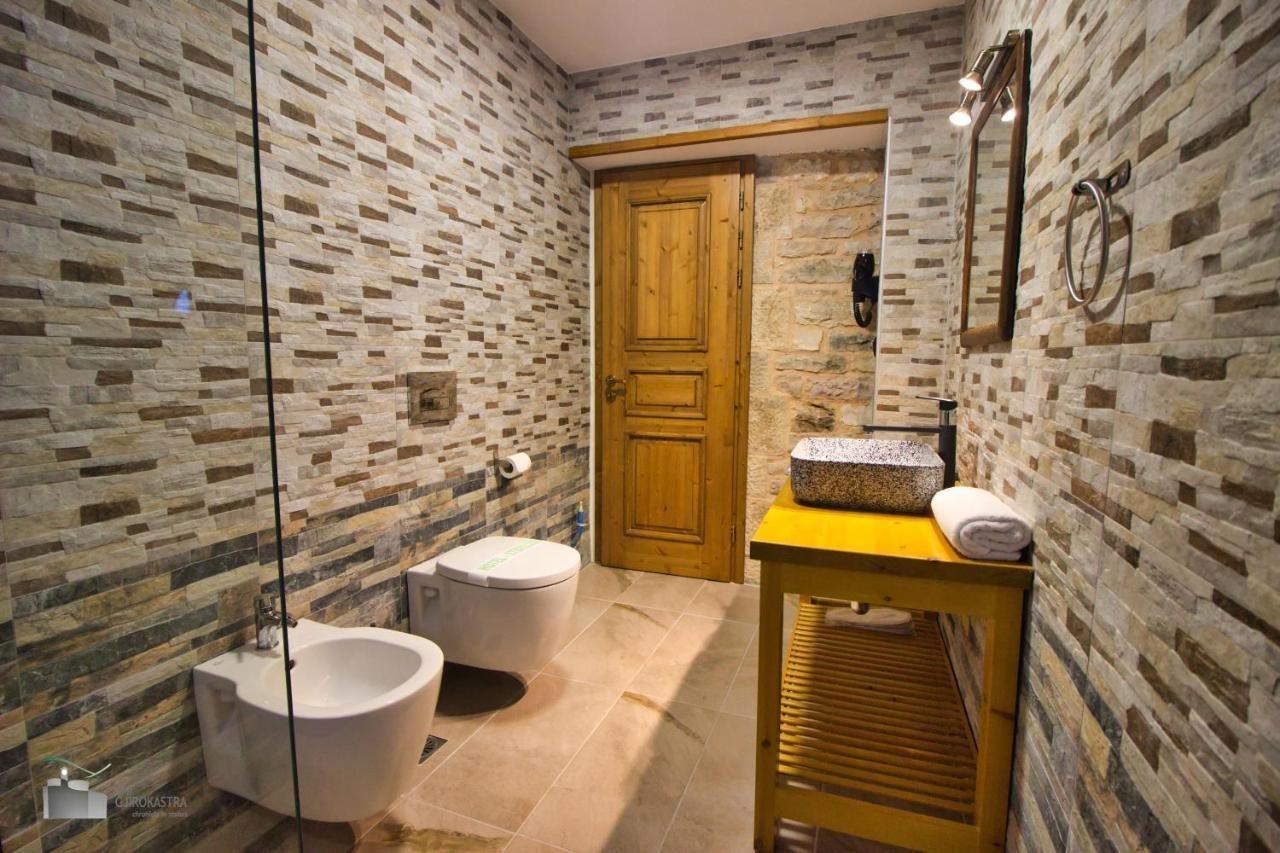 Hotel Praga Gjirokastër Buitenkant foto