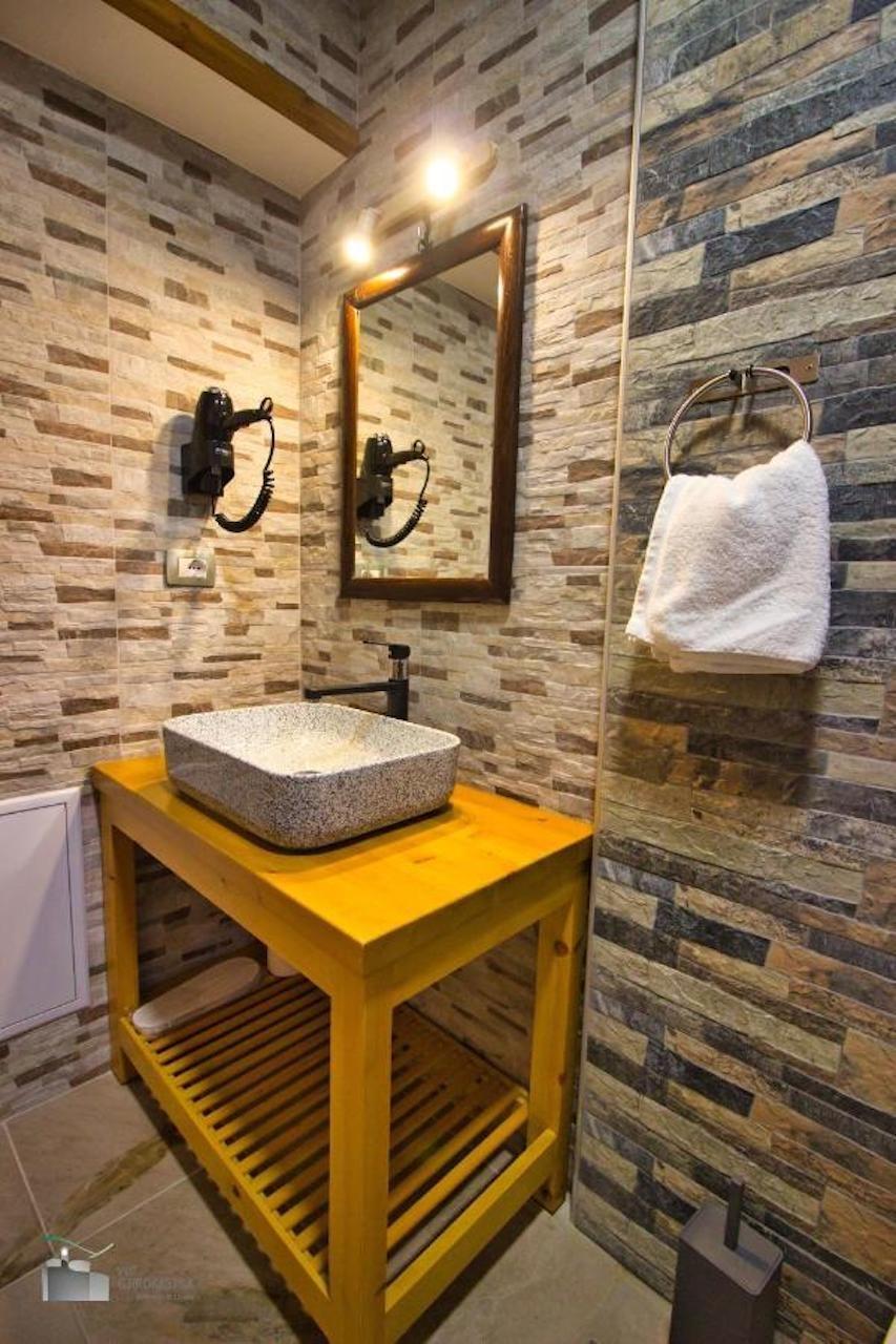Hotel Praga Gjirokastër Buitenkant foto